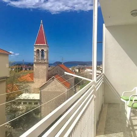Apartment Pojisanska 32 Split